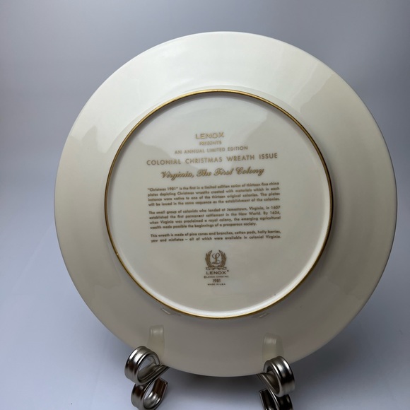 Lenox Colonial Christmas Wreath Series, Virginia, The First Colony Plate - Picture 8 of 11